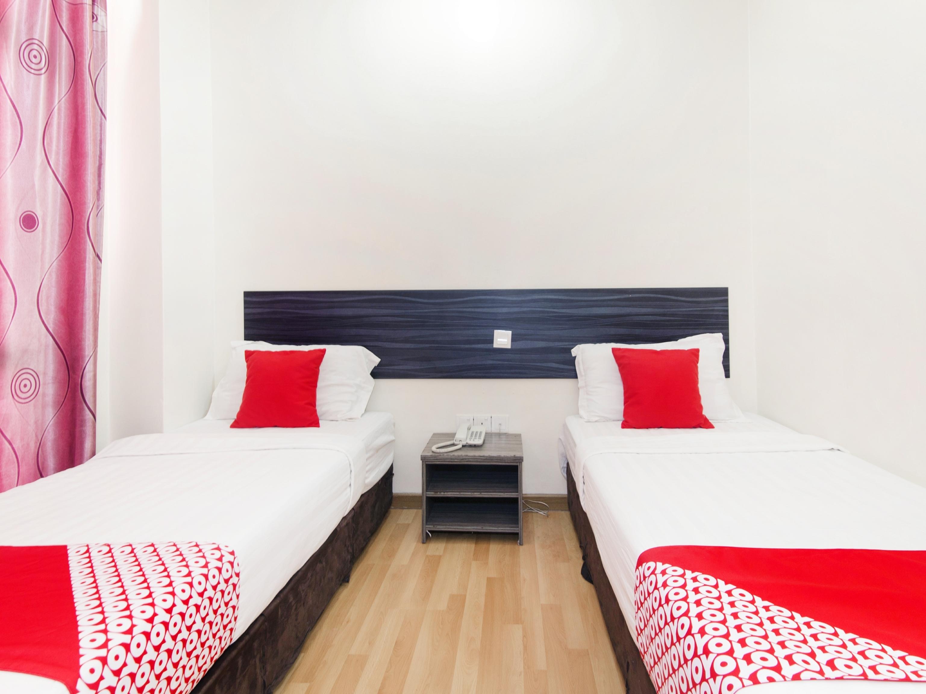 Super Oyo 331 I Boutique Hotel Petaling Jaya Esterno foto