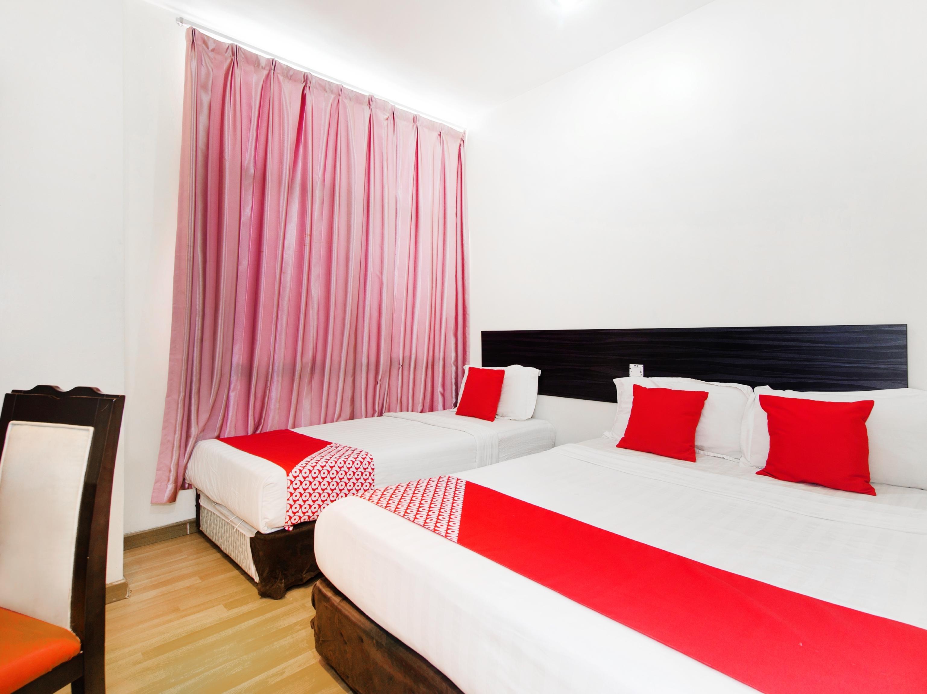 Super Oyo 331 I Boutique Hotel Petaling Jaya Esterno foto