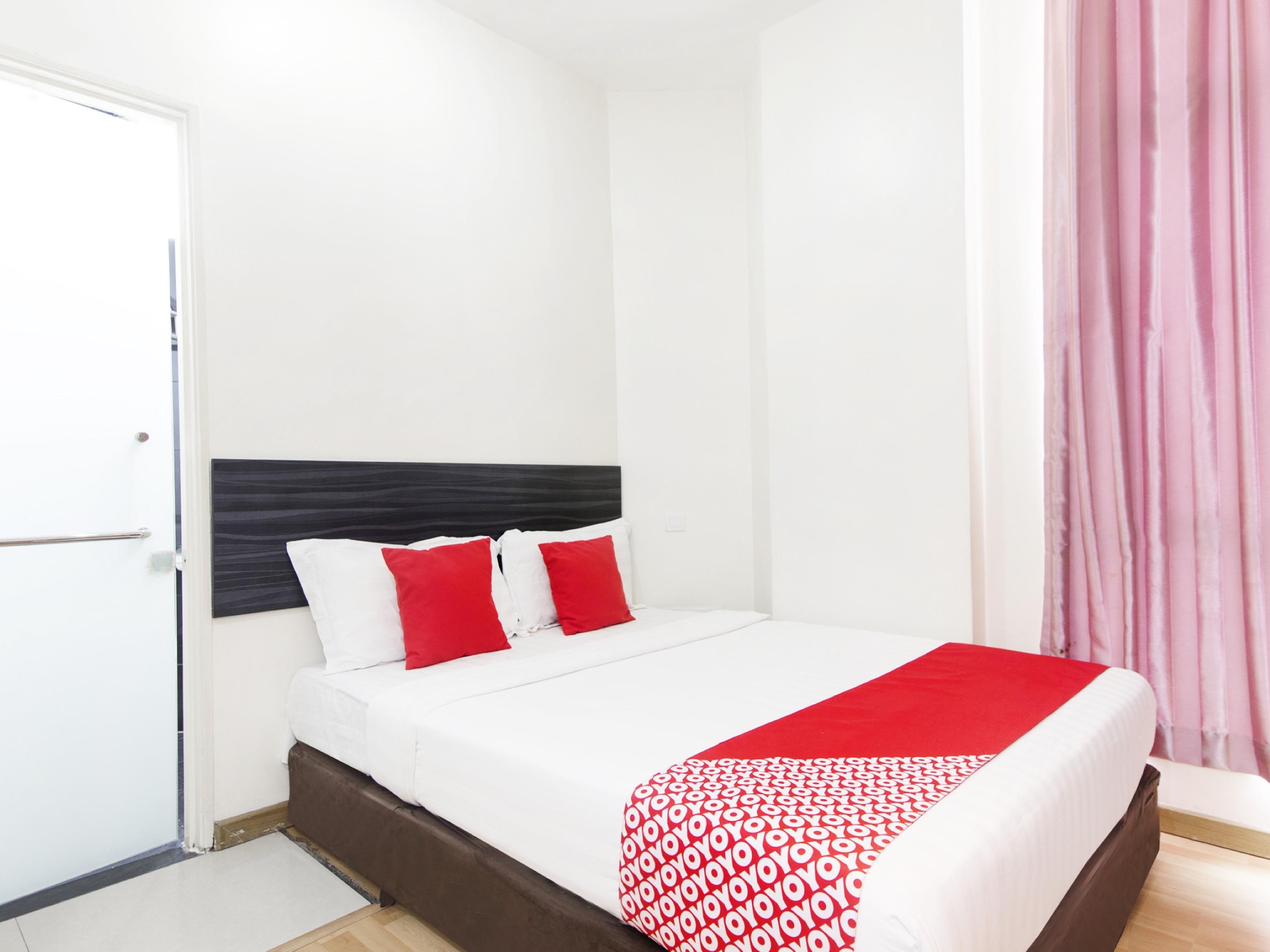 Super Oyo 331 I Boutique Hotel Petaling Jaya Esterno foto