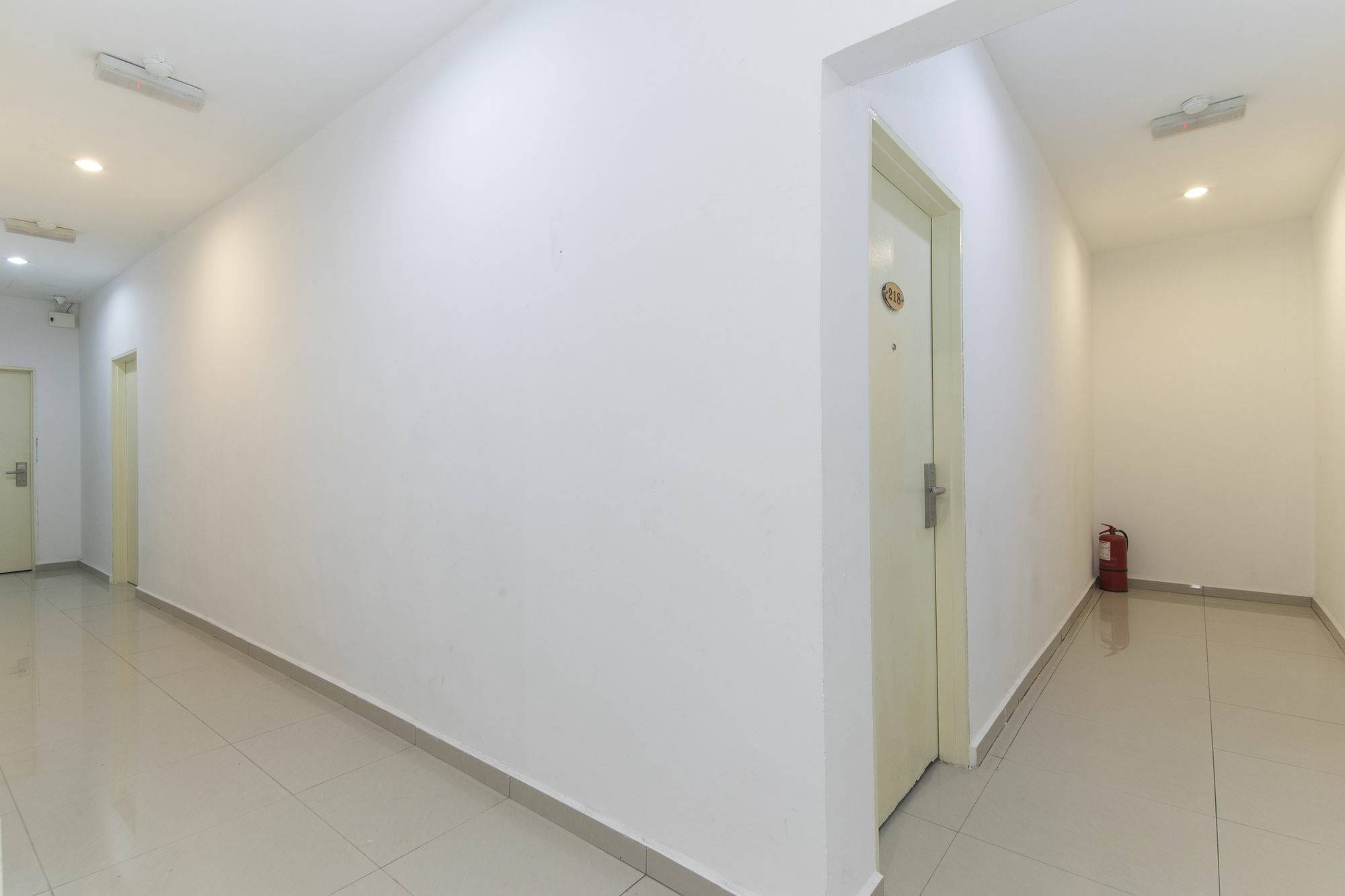 Super Oyo 331 I Boutique Hotel Petaling Jaya Esterno foto